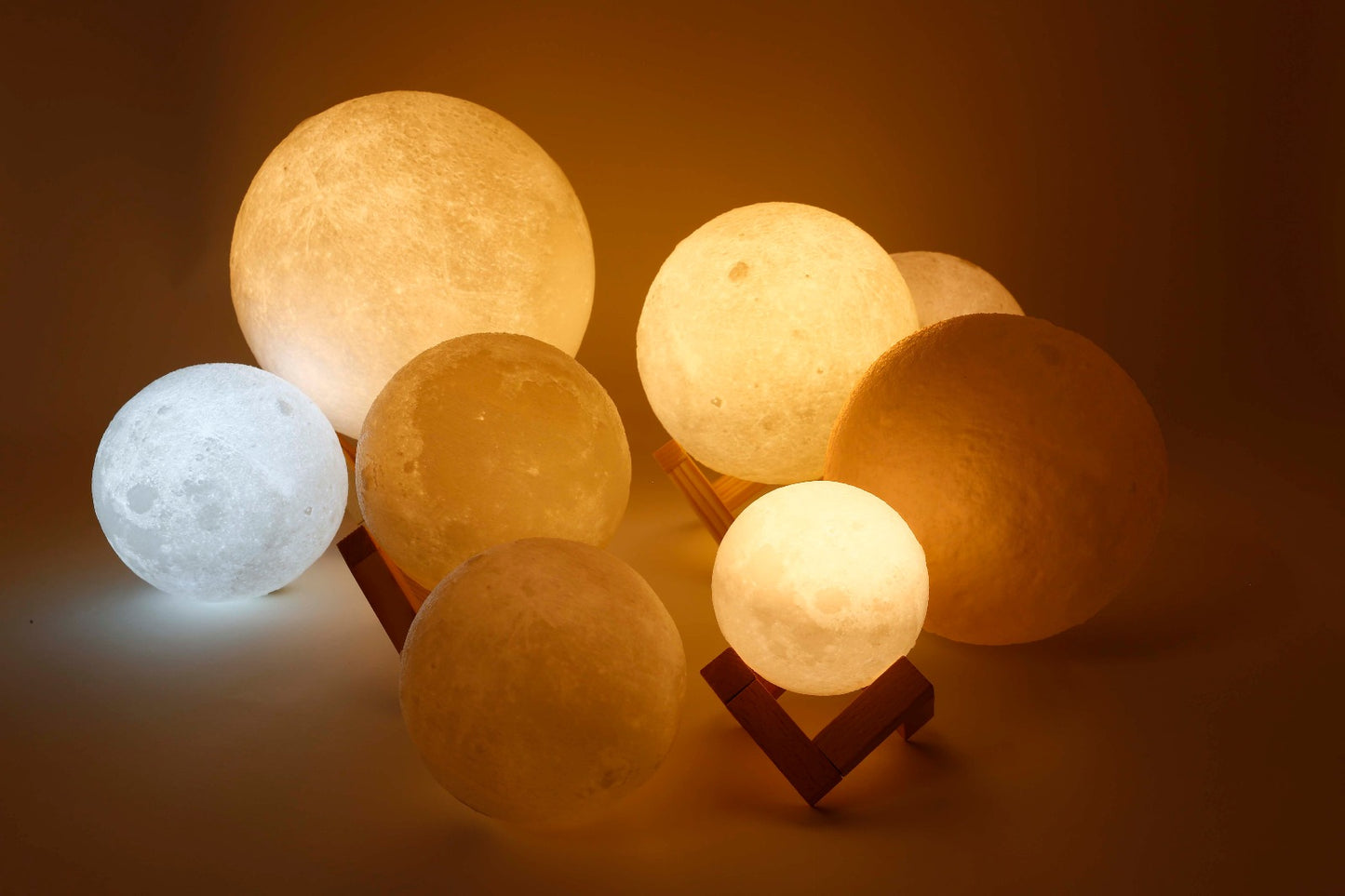Moon Lamp - SpaceX Fanstore